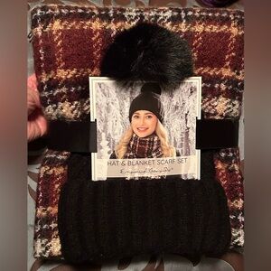 NWT Emanuel Geraldo Hat and Blanket Scarf Set